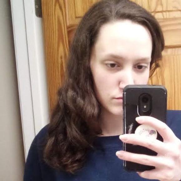 Meet your Posher. - Picture 1 of 1